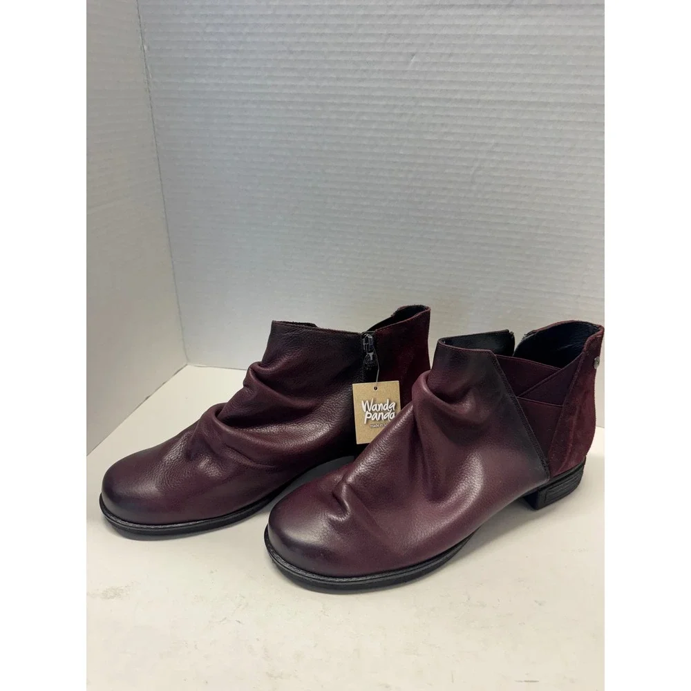 Wanda Panda Burgundy Leather Ruched Ankle Boots Spain Womens 41 10 NEW